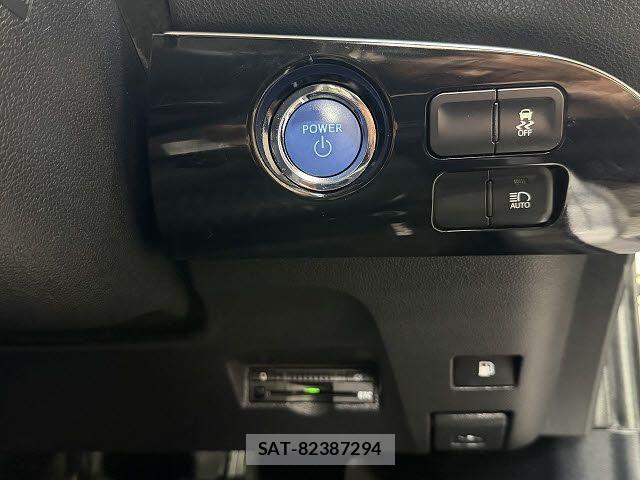 Toyota PRIUS 2016-06 6816634-19