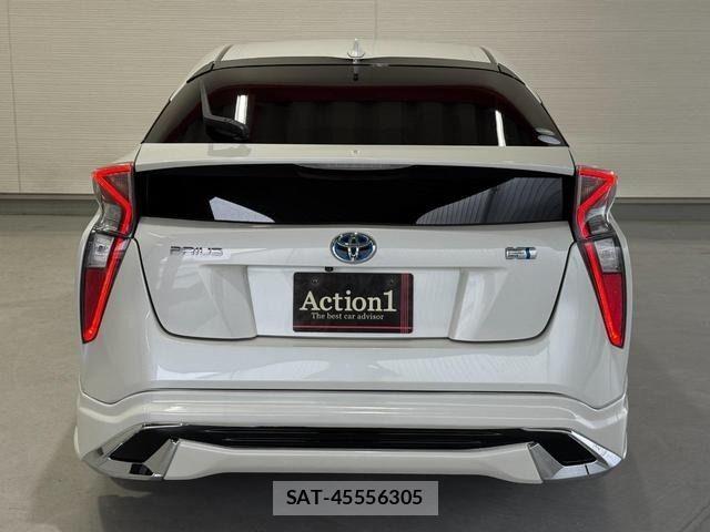 Toyota PRIUS 2017-03 6816625-4