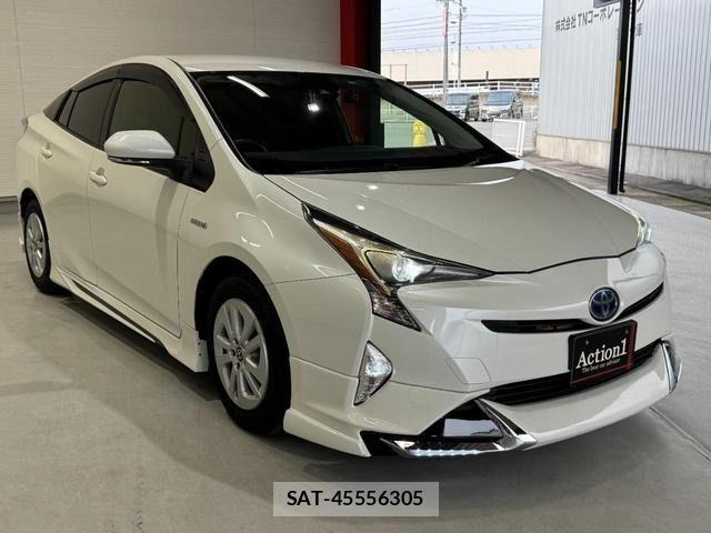 Toyota PRIUS 2017-03 6816625-6