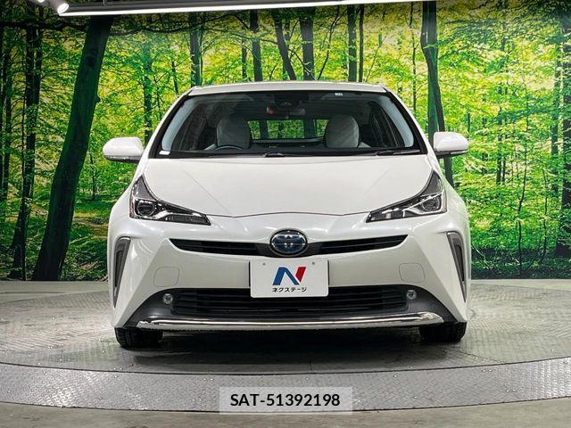 Toyota PRIUS 2019-12 6816603-13