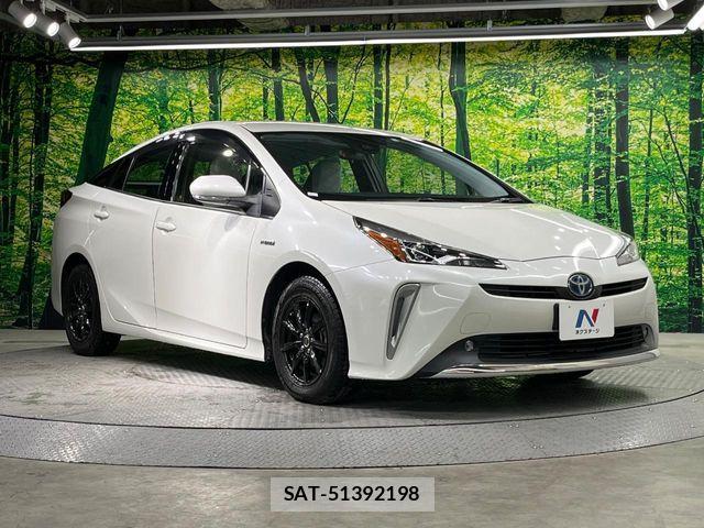 Toyota PRIUS 2019-12 6816603-15