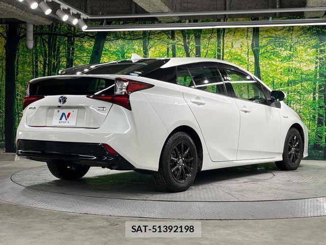 Toyota PRIUS 2019-12 6816603-16