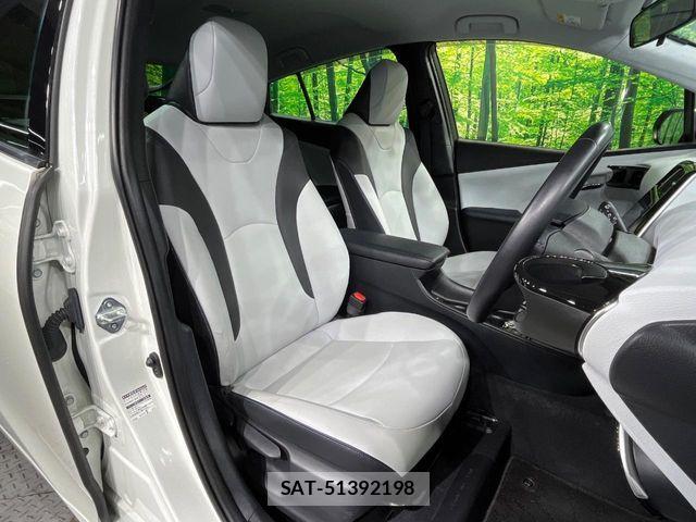 Toyota PRIUS 2019-12 6816603-7
