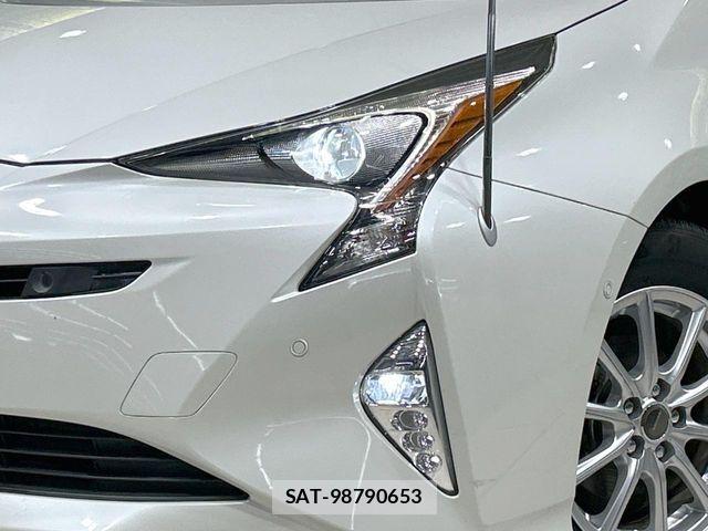 Toyota PRIUS 2017-12 6816610-11
