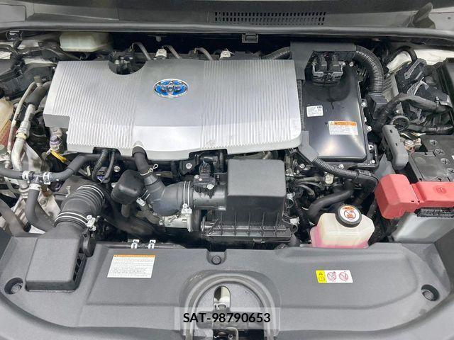 Toyota PRIUS 2017-12 6816610-17