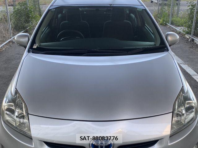 Toyota PRIUS 2011-07 6816674-10