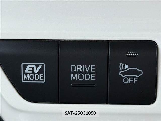 Toyota PRIUS 2018-02 6816636-25