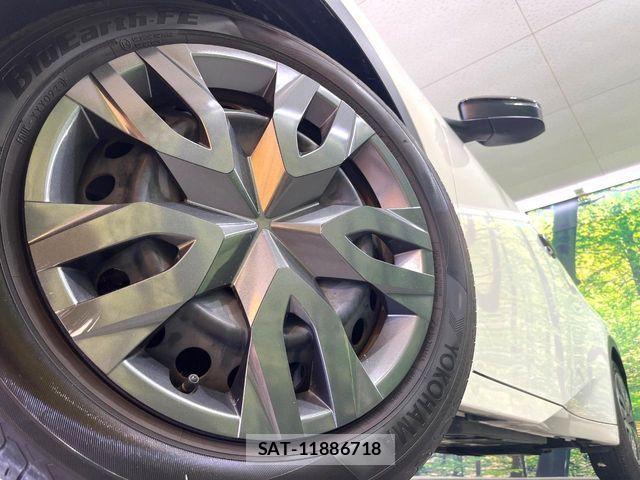 Toyota PRIUS 2023-03 6816593-11