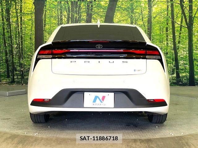 Toyota PRIUS 2023-03 6816593-13