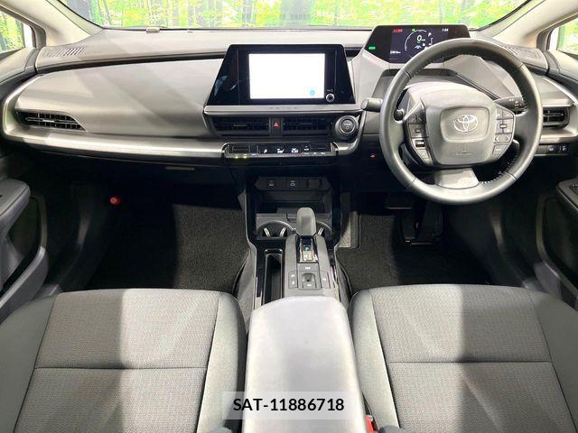 Toyota PRIUS 2023-03 6816593-1