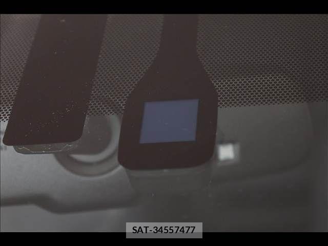 Toyota PRIUS 2015-03 6816667-9