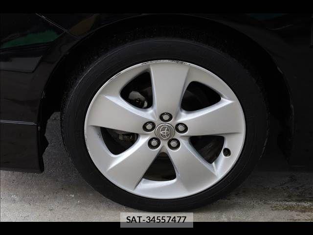 Toyota PRIUS 2015-03 6816667-13