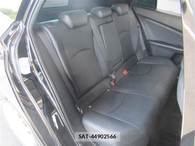 Toyota PRIUS 2019-01 6816614-10