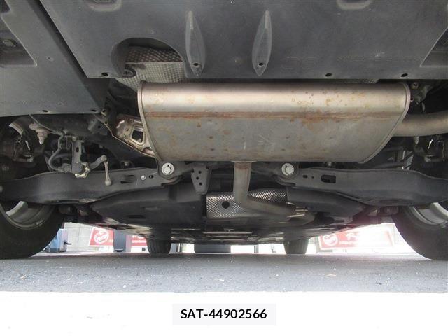 Toyota PRIUS 2019-01 6816614-17