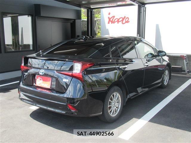 Toyota PRIUS 2019-01 6816614-3