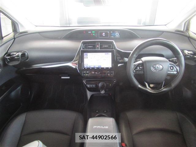 Toyota PRIUS 2019-01 6816614-4