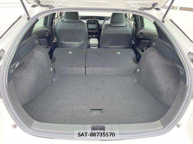 Toyota PRIUS 2019-09 6816615-9