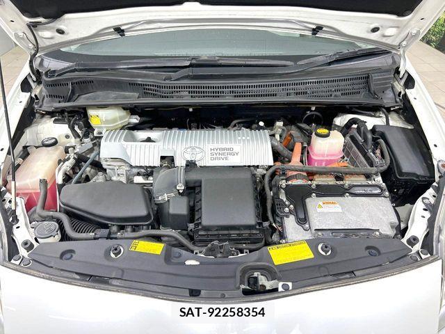 Toyota PRIUS 2010-02 6821597-17