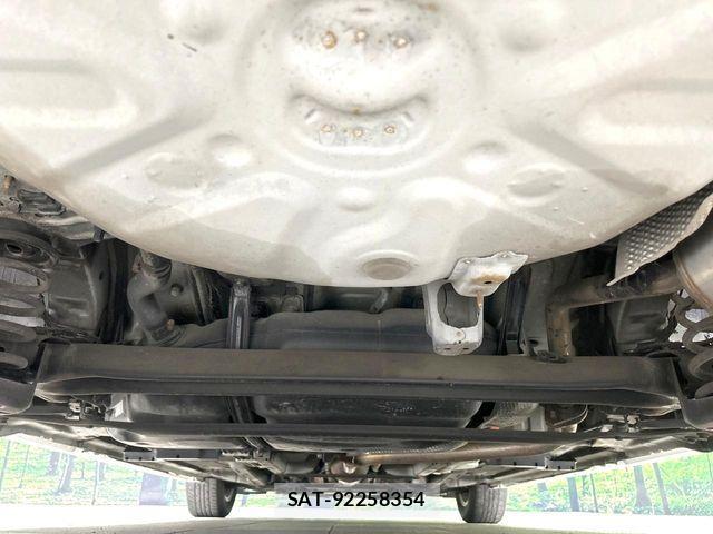 Toyota PRIUS 2010-02 6821597-18