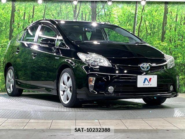 Toyota PRIUS 2013-12 6816646-15