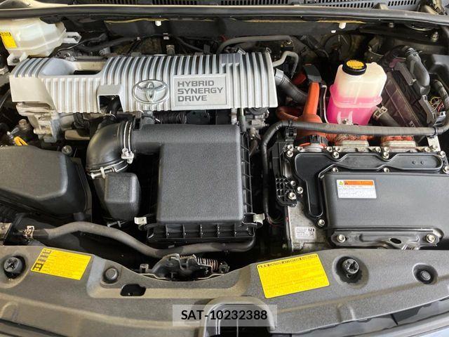 Toyota PRIUS 2013-12 6816646-17