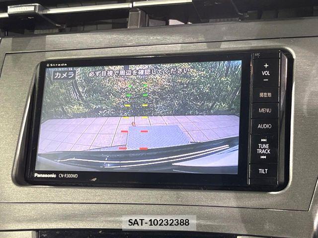 Toyota PRIUS 2013-12 6816646-3