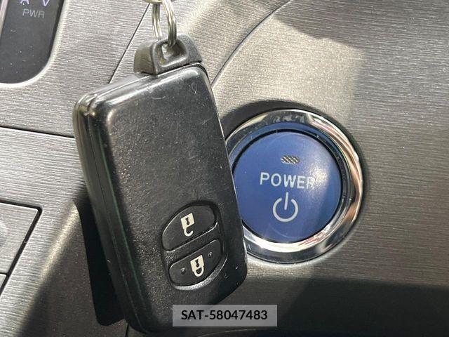 Toyota PRIUS 2013-10 6816645-6