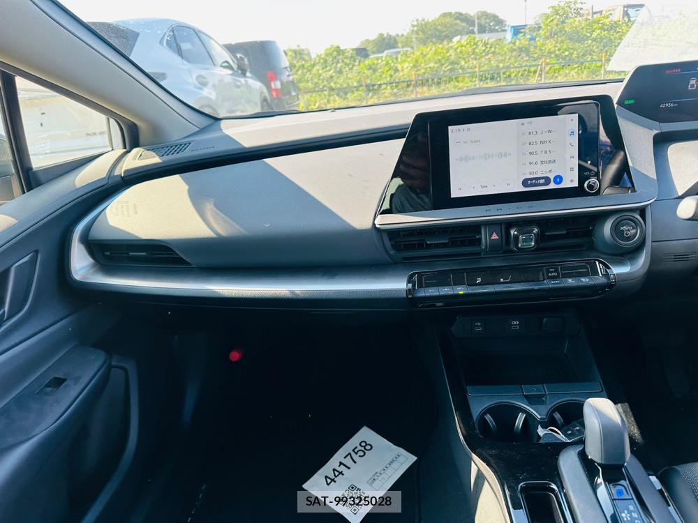 Toyota PRIUS 2023 6606196-16