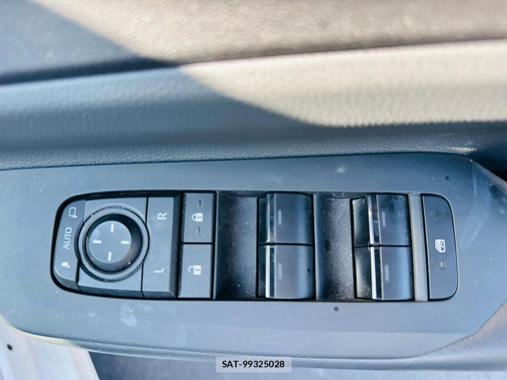 Toyota PRIUS 2023 6606196-20