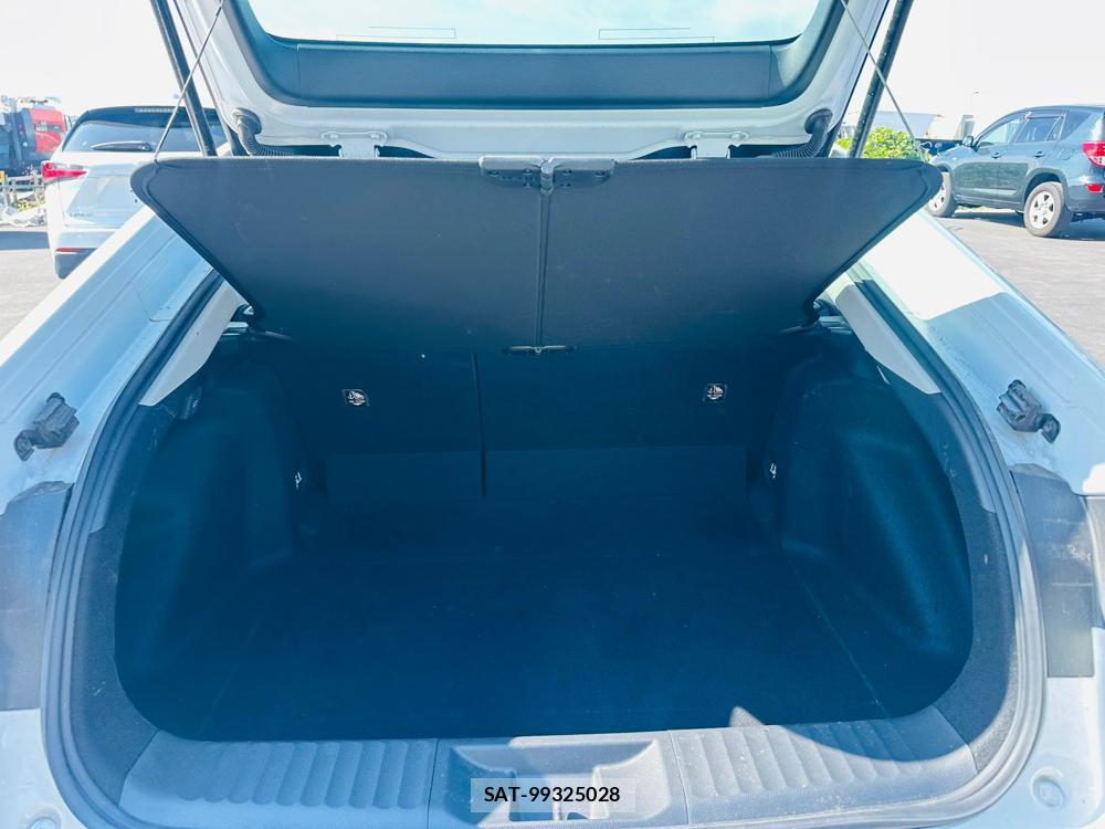 Toyota PRIUS 2023 6606196-23