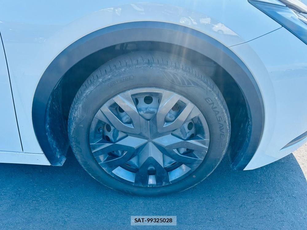 Toyota PRIUS 2023 6606196-26