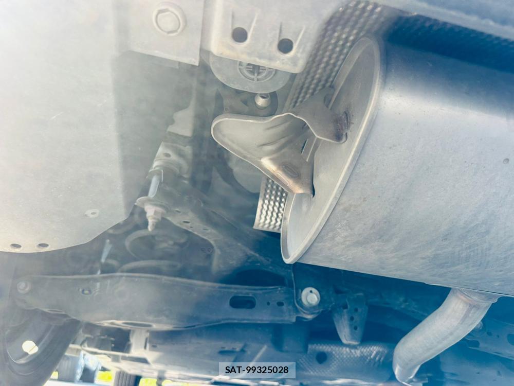 Toyota PRIUS 2023 6606196-33