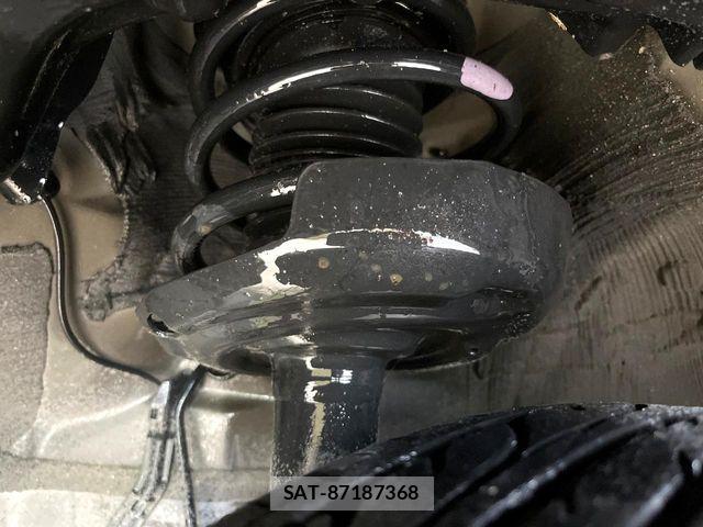 Toyota PRIUS 2019-05 6911254-19