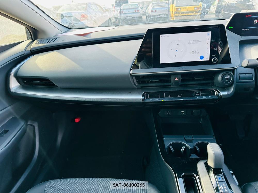 Toyota PRIUS 2023 6804901-16