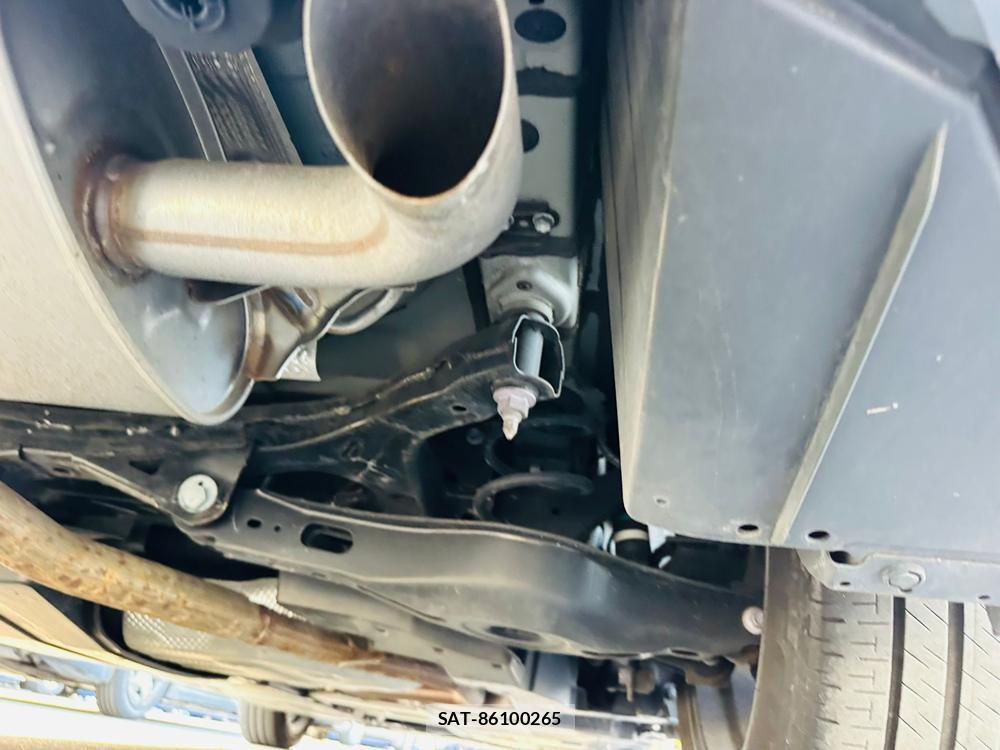 Toyota PRIUS 2023 6804901-35