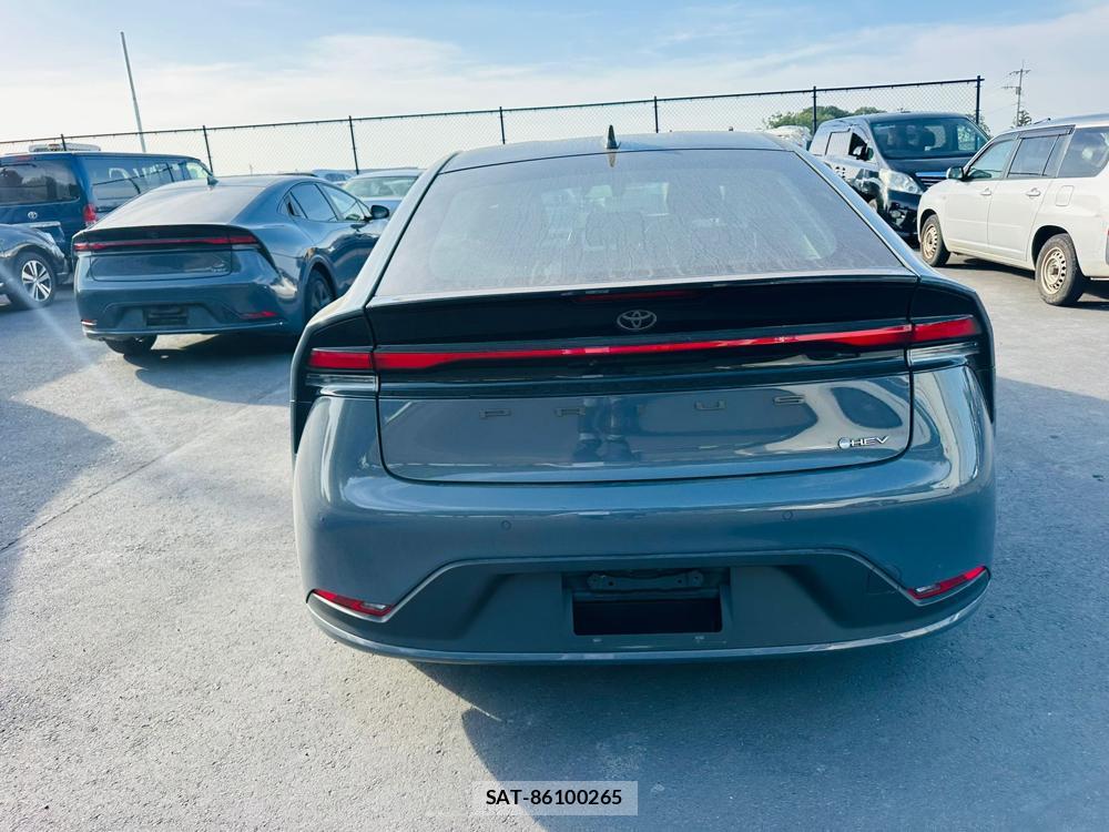 Toyota PRIUS 2023 6804901-3
