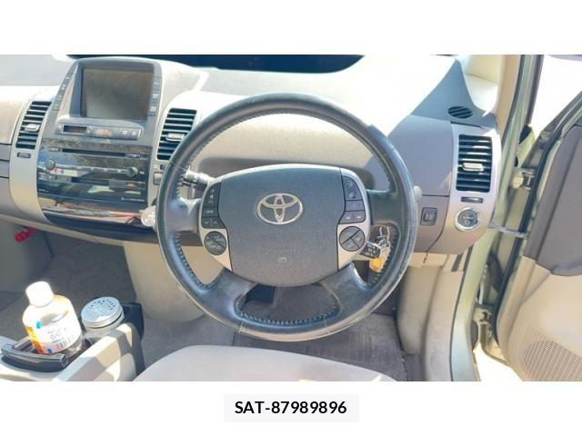 Toyota PRIUS 2006-04 6911375-11