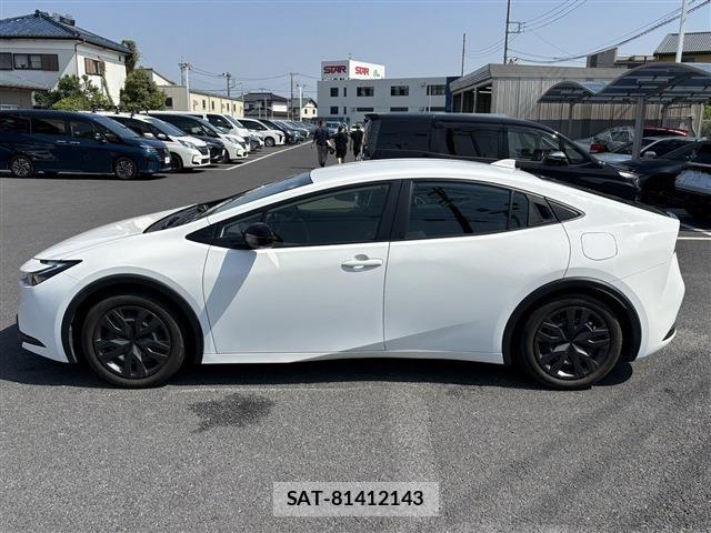 Toyota PRIUS 2023-03 6911224-9