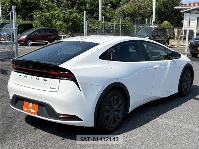 Toyota PRIUS 2023-03 6911224-20