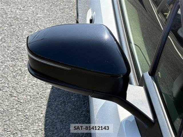 Toyota PRIUS 2023-03 6911224-27