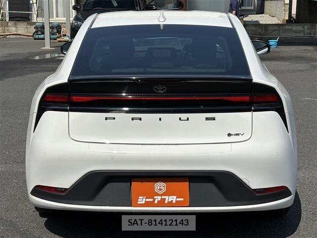 Toyota PRIUS 2023-03 6911224-8