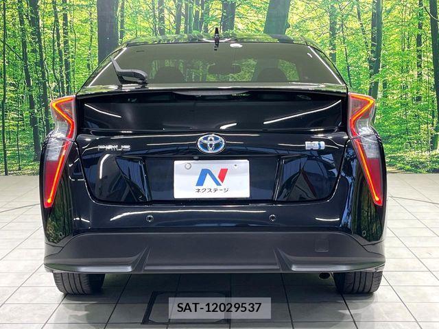 Toyota PRIUS 2016-01 6911282-14