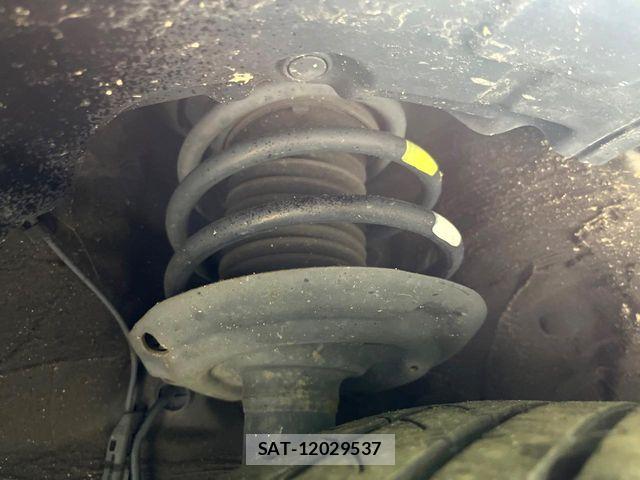 Toyota PRIUS 2016-01 6911282-19