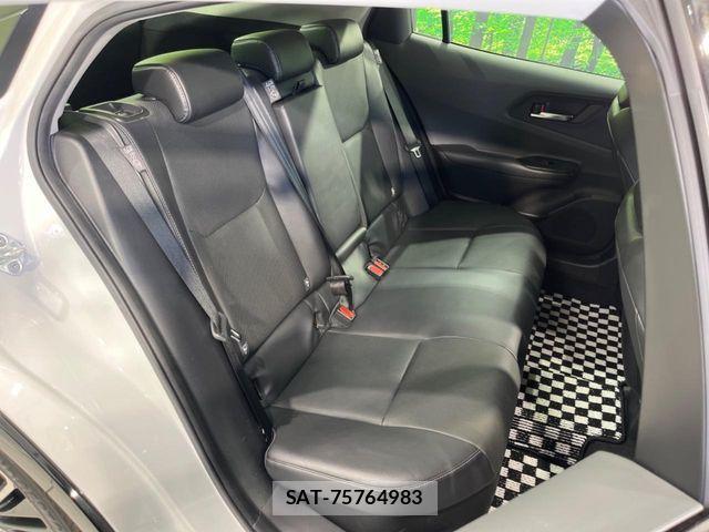 Toyota PRIUS 2023-03 6911208-8