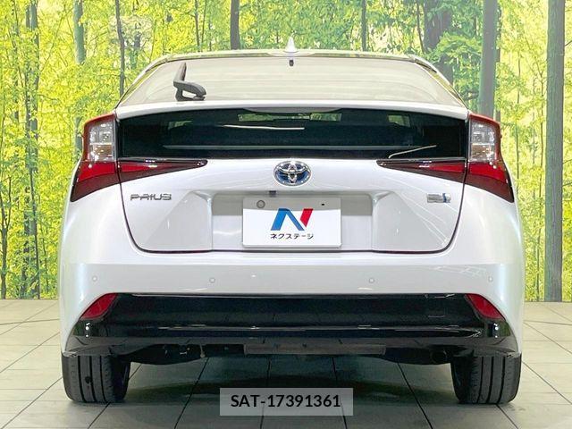 Toyota PRIUS 2022-02 6911232-14