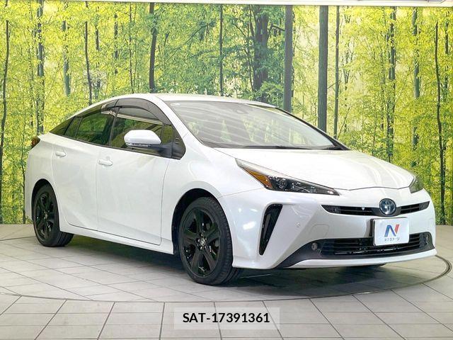 Toyota PRIUS 2022-02 6911232-15