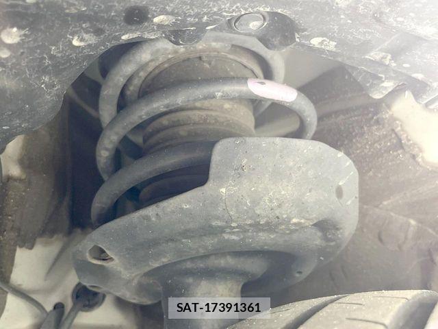 Toyota PRIUS 2022-02 6911232-19
