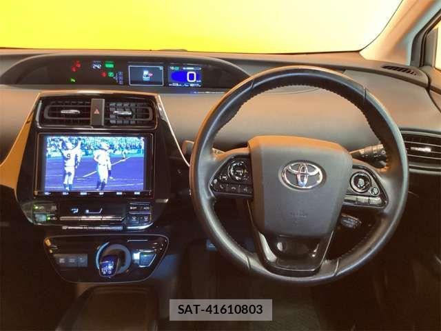 Toyota PRIUS 2019-03 6911240-17