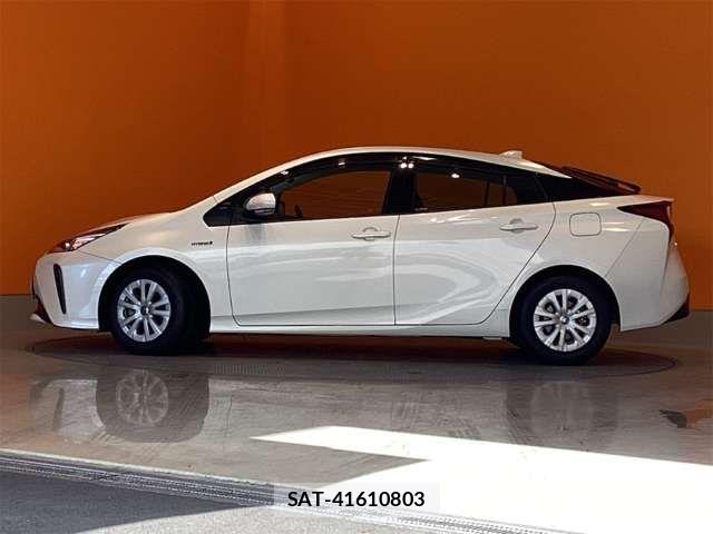 Toyota PRIUS 2019-03 6911240-6