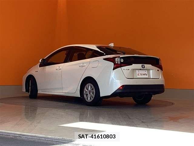 Toyota PRIUS 2019-03 6911240-7